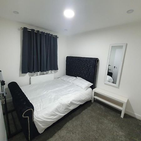 Beautiful Rooms Shaw St And Pine St 베리 외부 사진