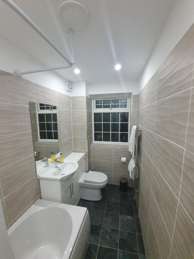 Beautiful Rooms Shaw St And Pine St 베리 외부 사진