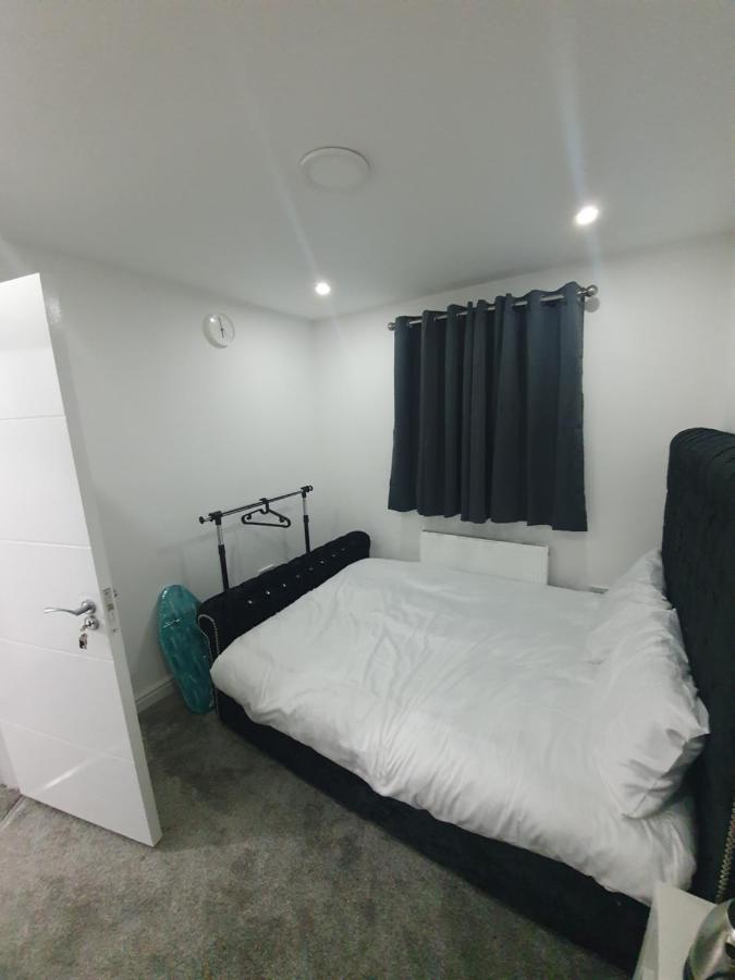 Beautiful Rooms Shaw St And Pine St 베리 외부 사진