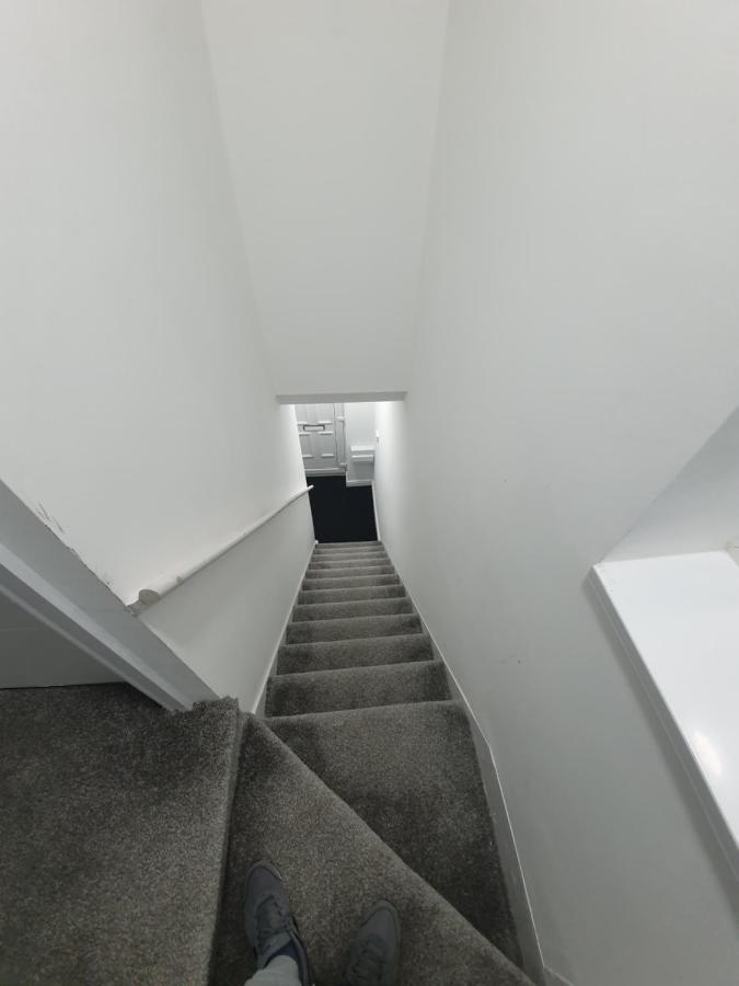Beautiful Rooms Shaw St And Pine St 베리 외부 사진