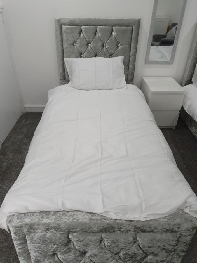Beautiful Rooms Shaw St And Pine St 베리 외부 사진