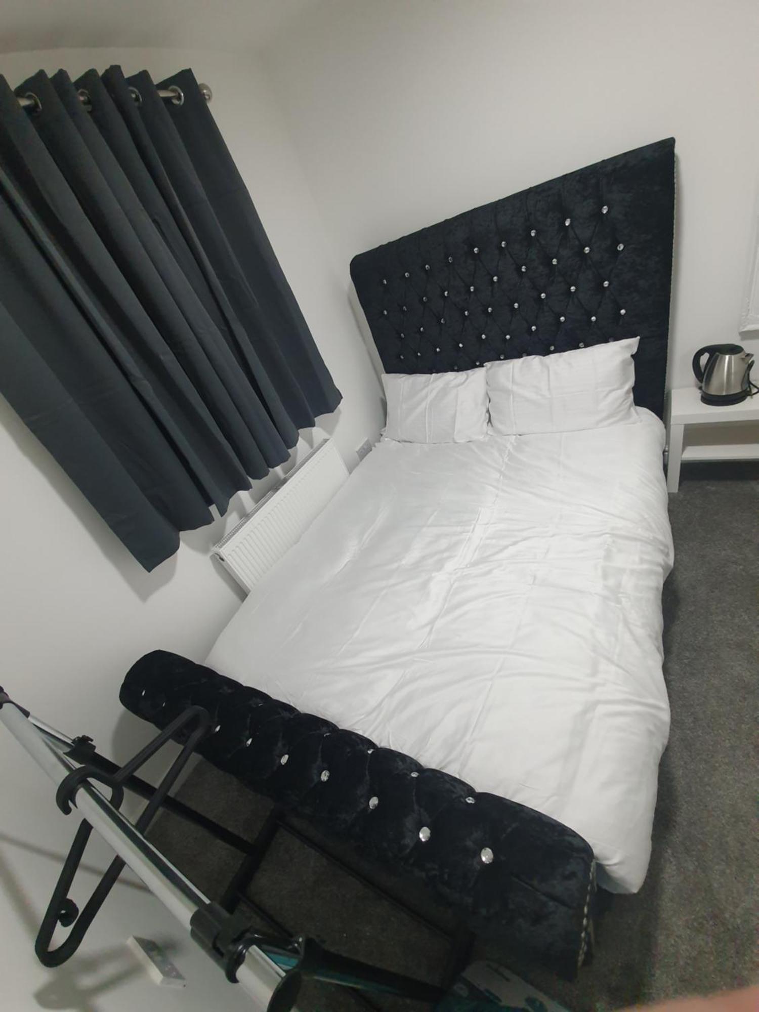 Beautiful Rooms Shaw St And Pine St 베리 외부 사진