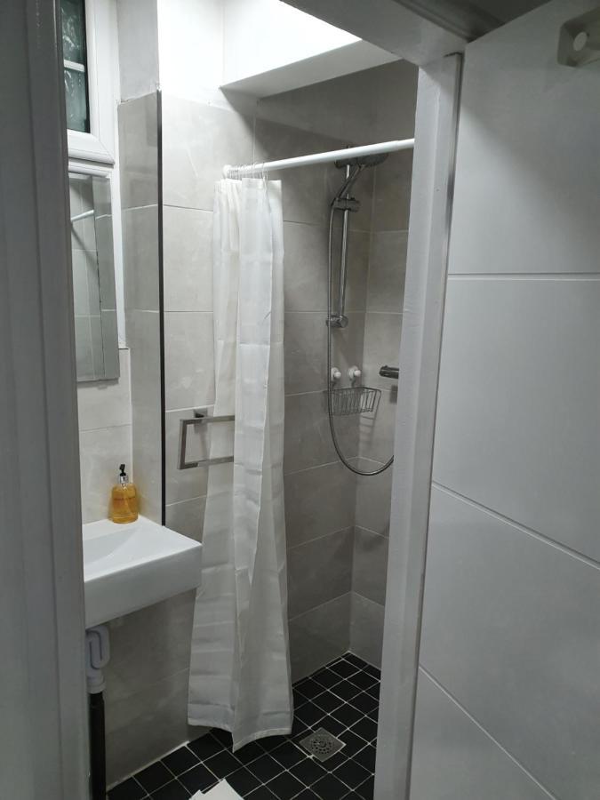 Beautiful Rooms Shaw St And Pine St 베리 외부 사진