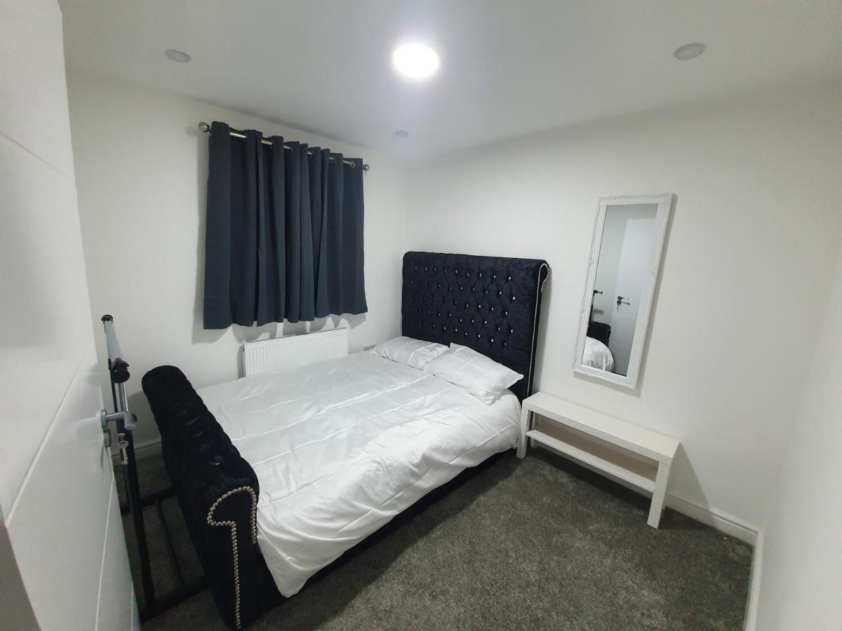 Beautiful Rooms Shaw St And Pine St 베리 외부 사진
